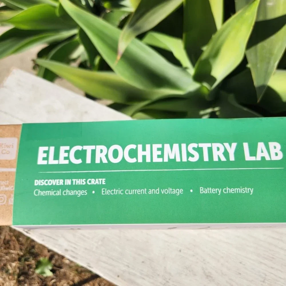 NEW KiwiCo Kiwi co Crate Science Experiments Craft Kits Chemistry Bundle Lab NEW